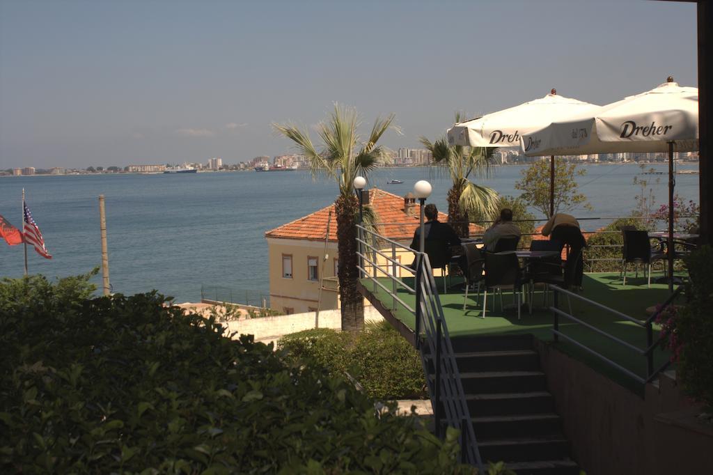 Ambasador Hotel Vlore Ngoại thất bức ảnh