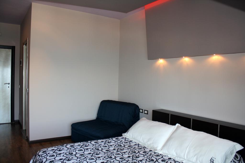 Ambasador Hotel Vlore Ngoại thất bức ảnh