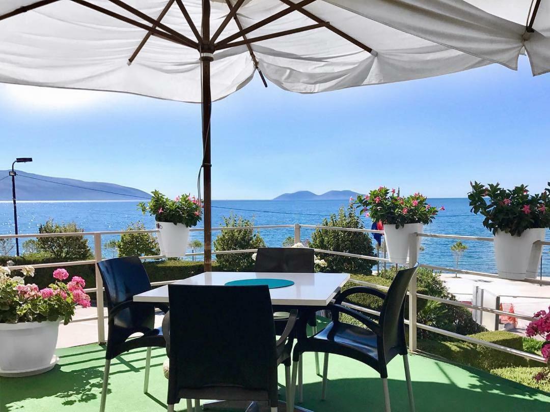 Ambasador Hotel Vlore Ngoại thất bức ảnh